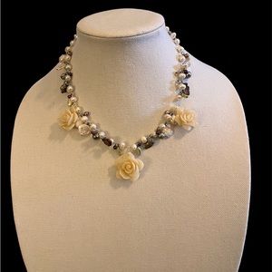 New necklace greasy water pearl and beads